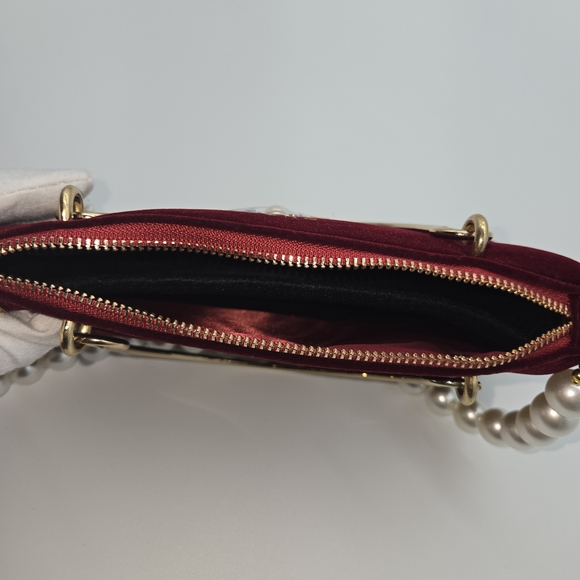 Gucci Burgundy Velvet Bag with Pearl Handle - Gift With Purchase - Picture 5 of 5